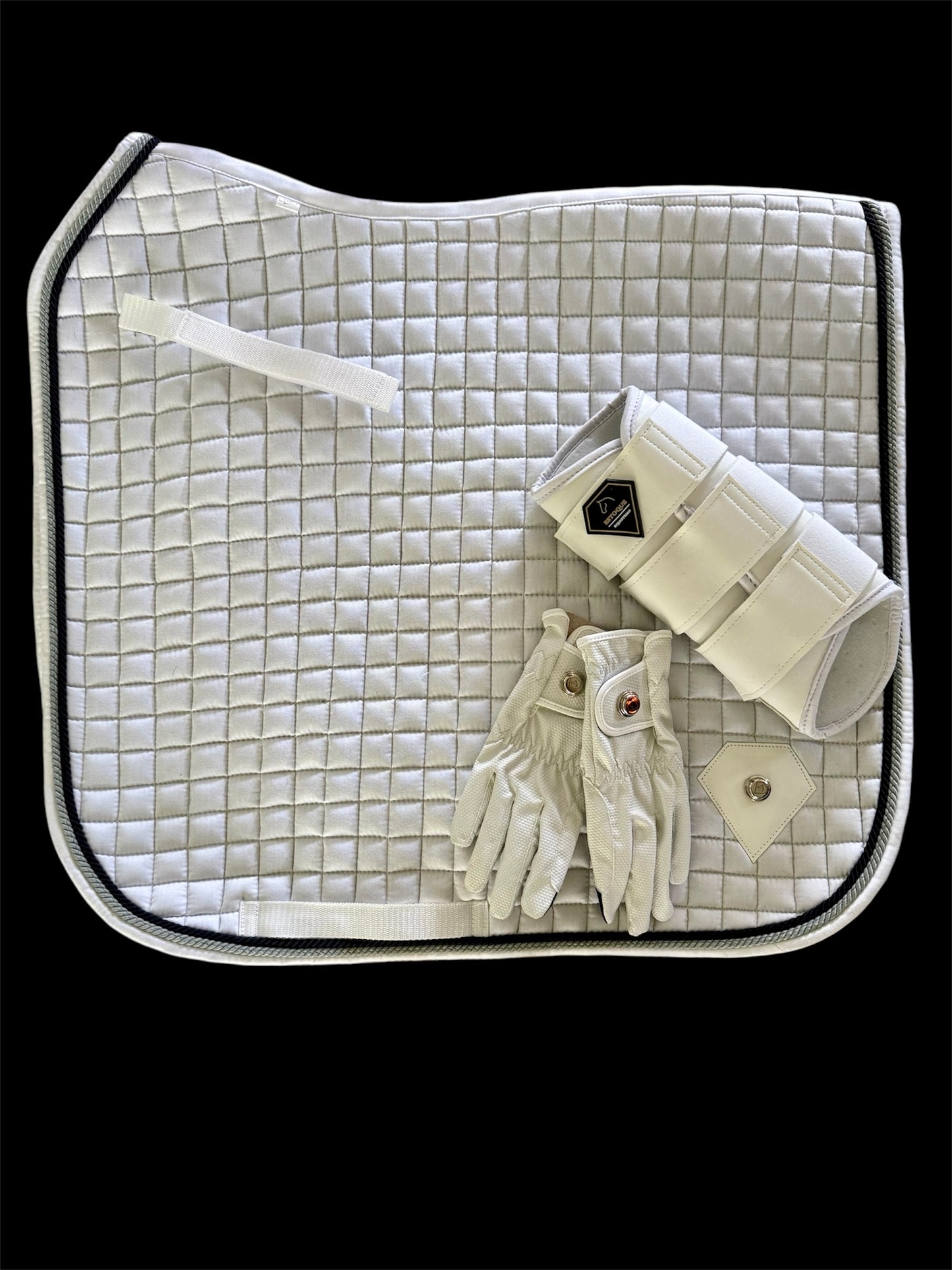 WHITE DRESSAGE SADDLE PAD