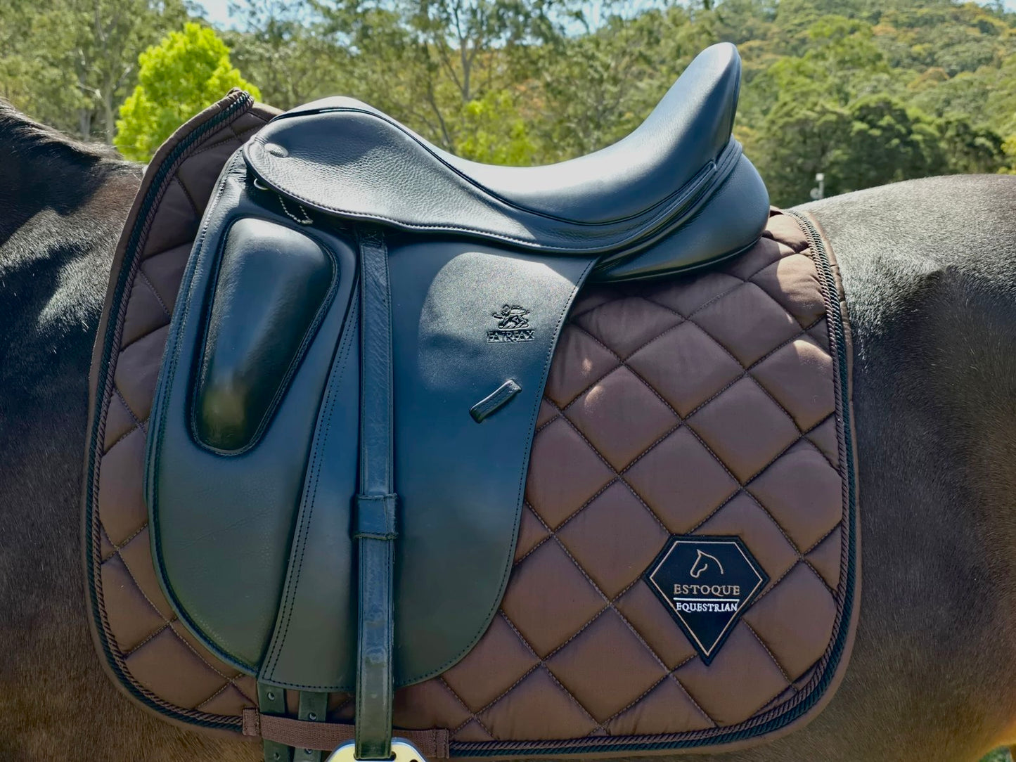 ESTOQUE SIGNATURE BROWN DRESSAGE PAD